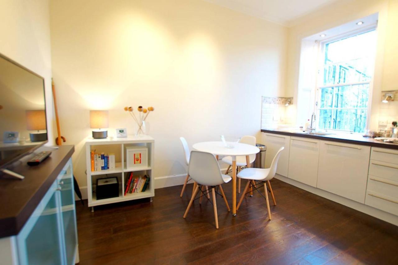 Joivy Modern City Centre Flat Next To Calton Hill EDI Eksteriør billede